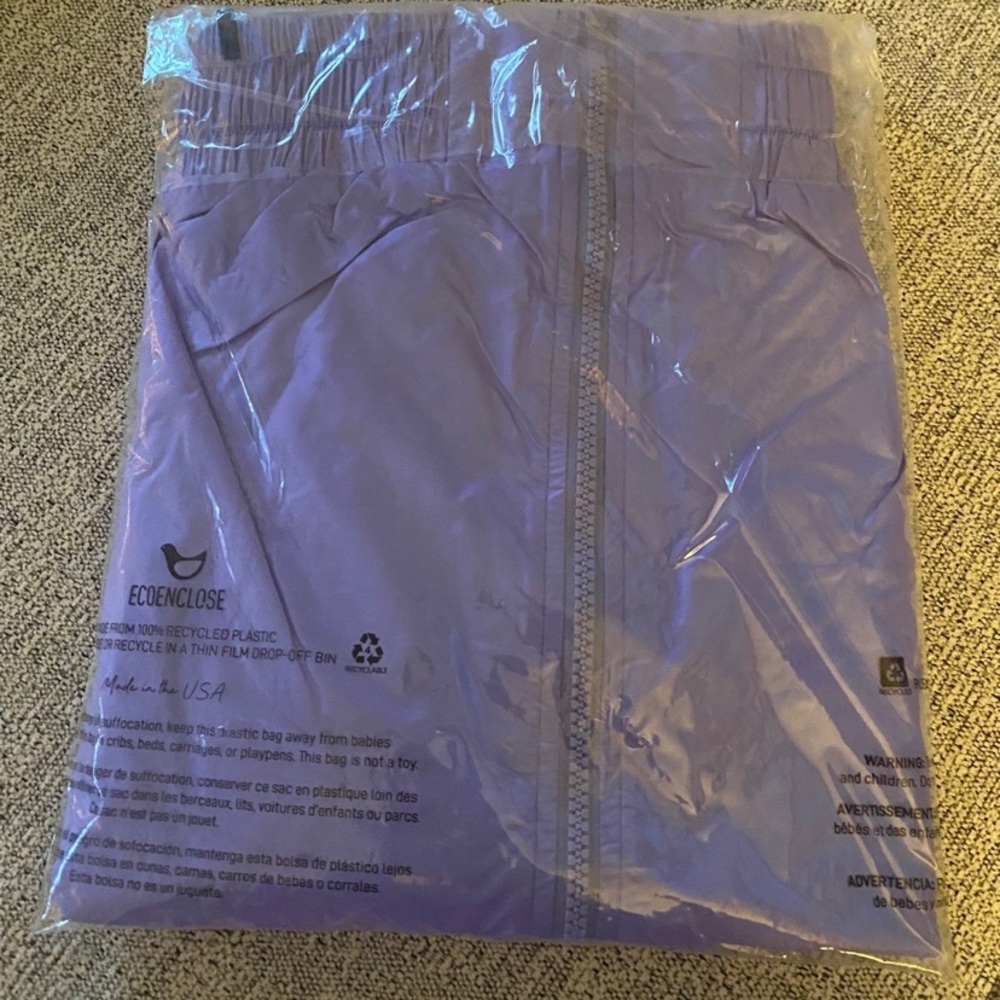 Isla Movement Illuminate Jacket- Sz Large - Picture 2 of 2